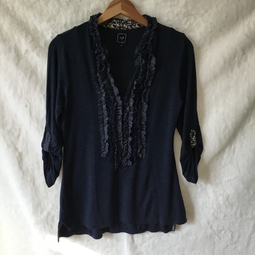 Chic Navy Blue V-Neck Top with Ruffle Detail - Picture 2 of 10